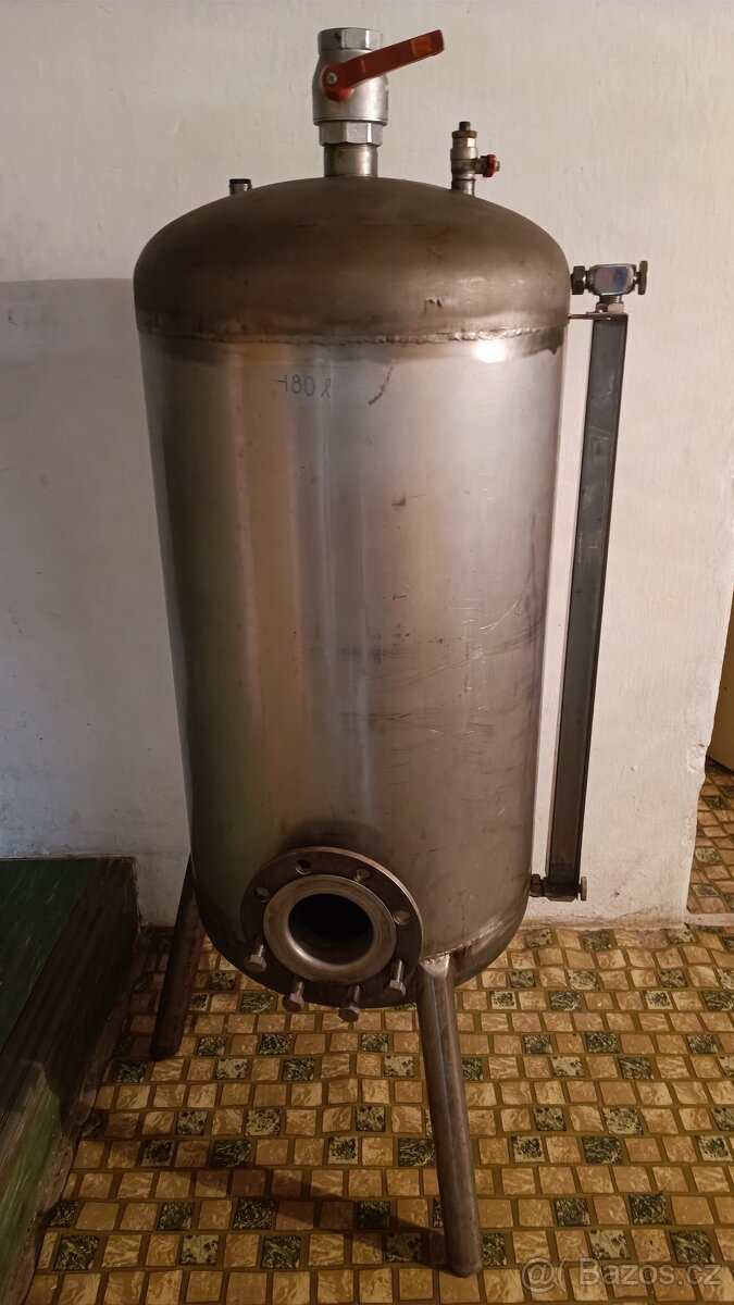 Nerezová tlaková nádoba
