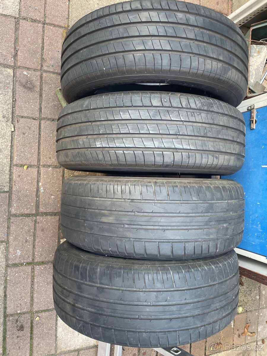 Sada letních pneu  205/60 R16 Michelin/Hankook