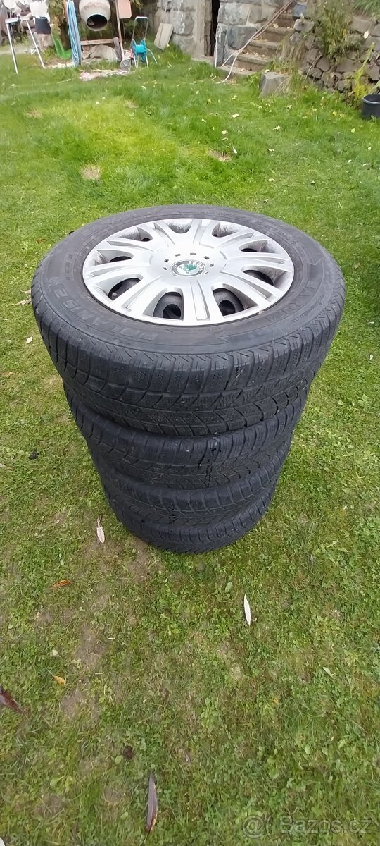 Octavia 2 zimní sada r15