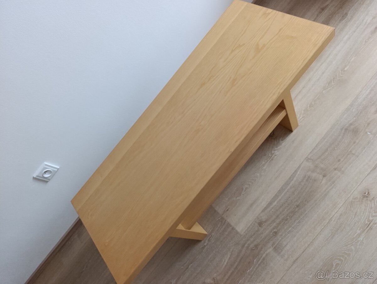 Konferenční stolek