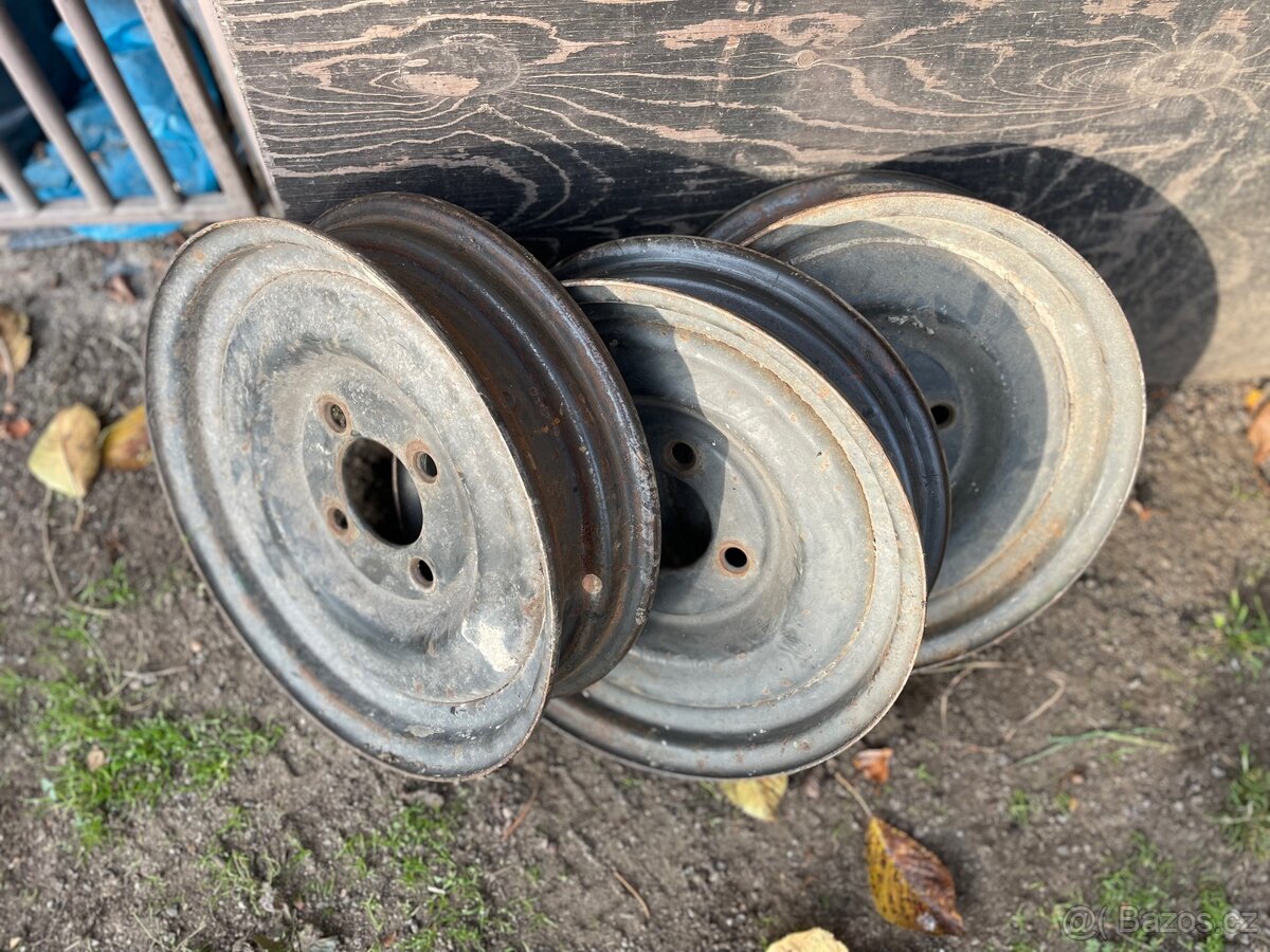 Disky 4x130 nýtované šíře 3,25 R15