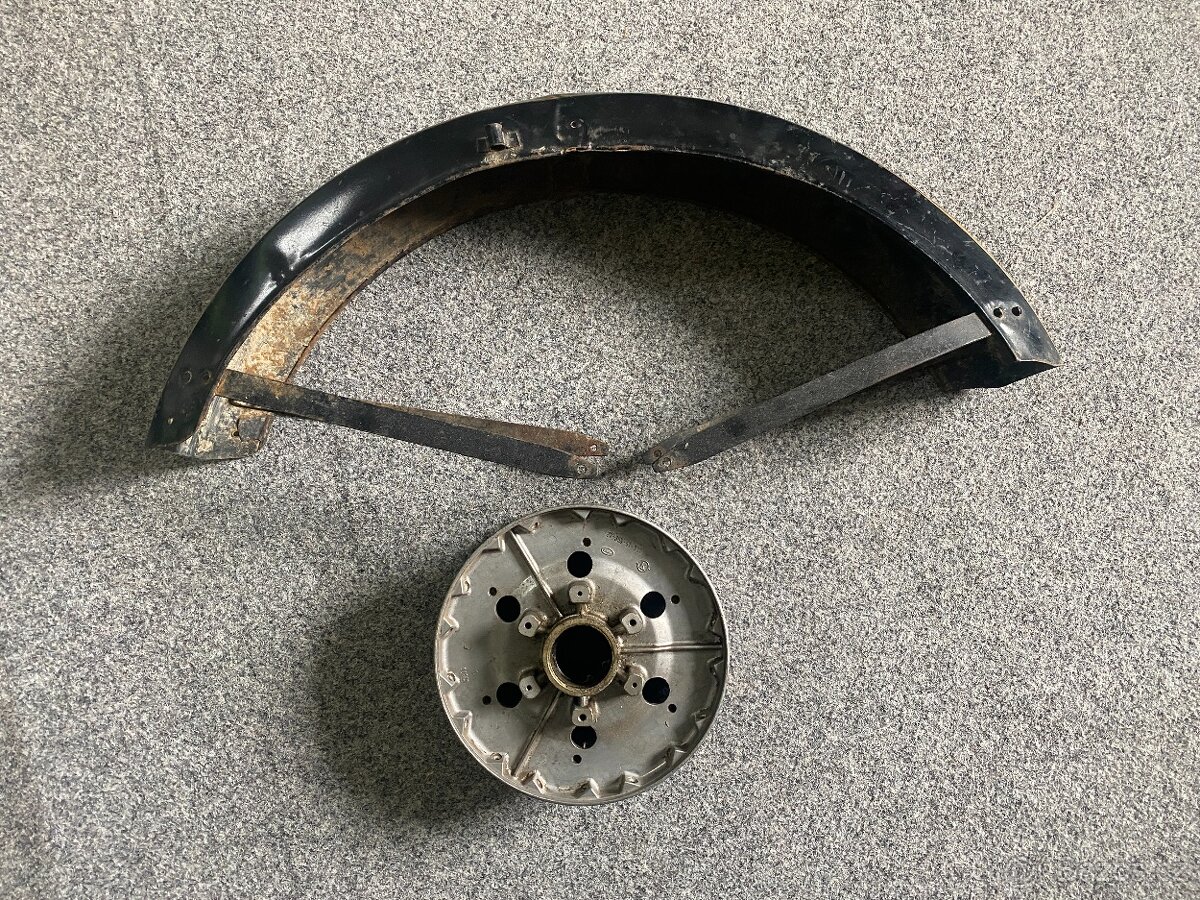 náhradní díly jawa čz blatník střed kola