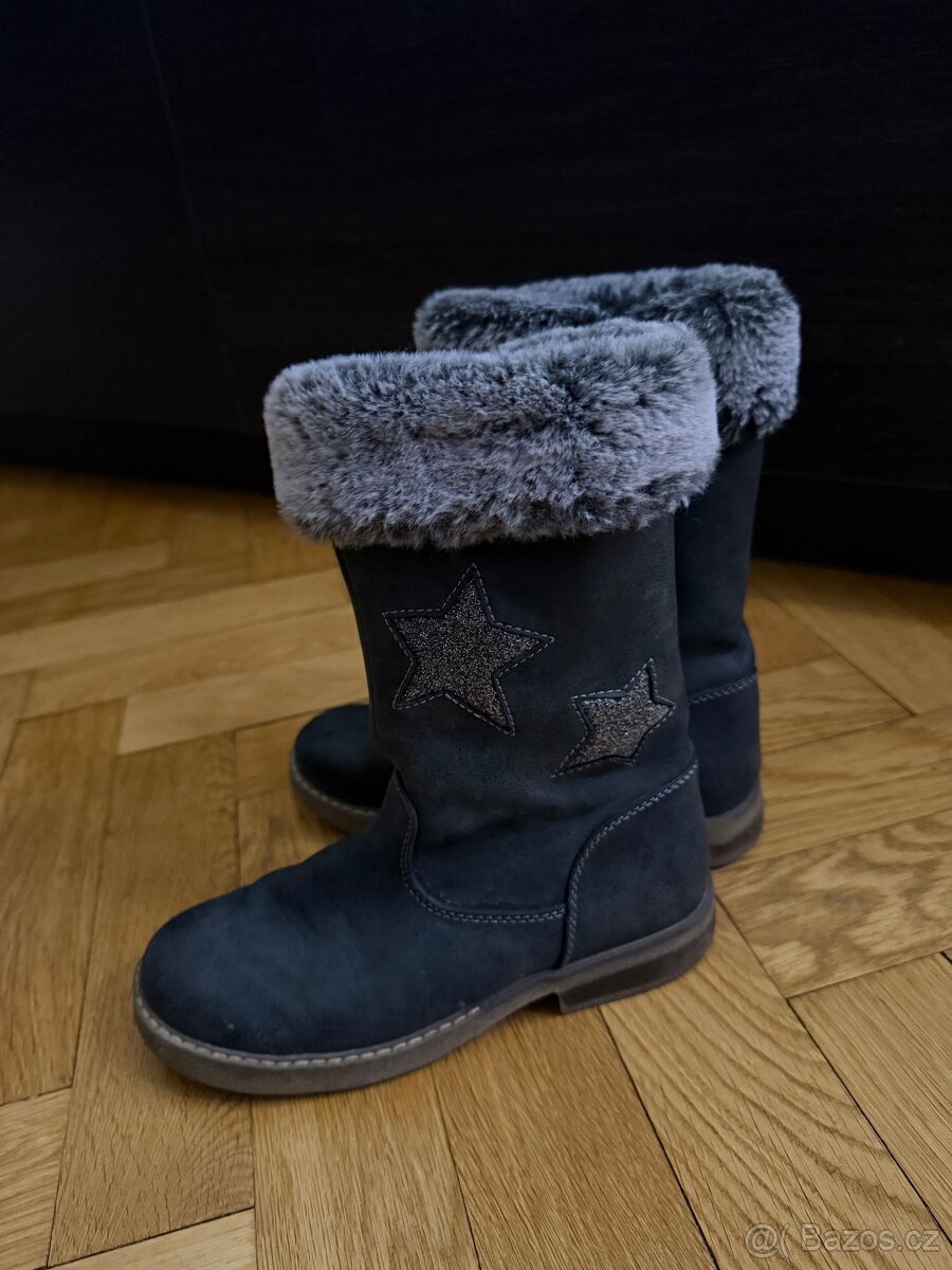 Dívčí kozačky velikosti 35