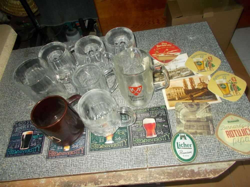 Půllitry a pivní věci