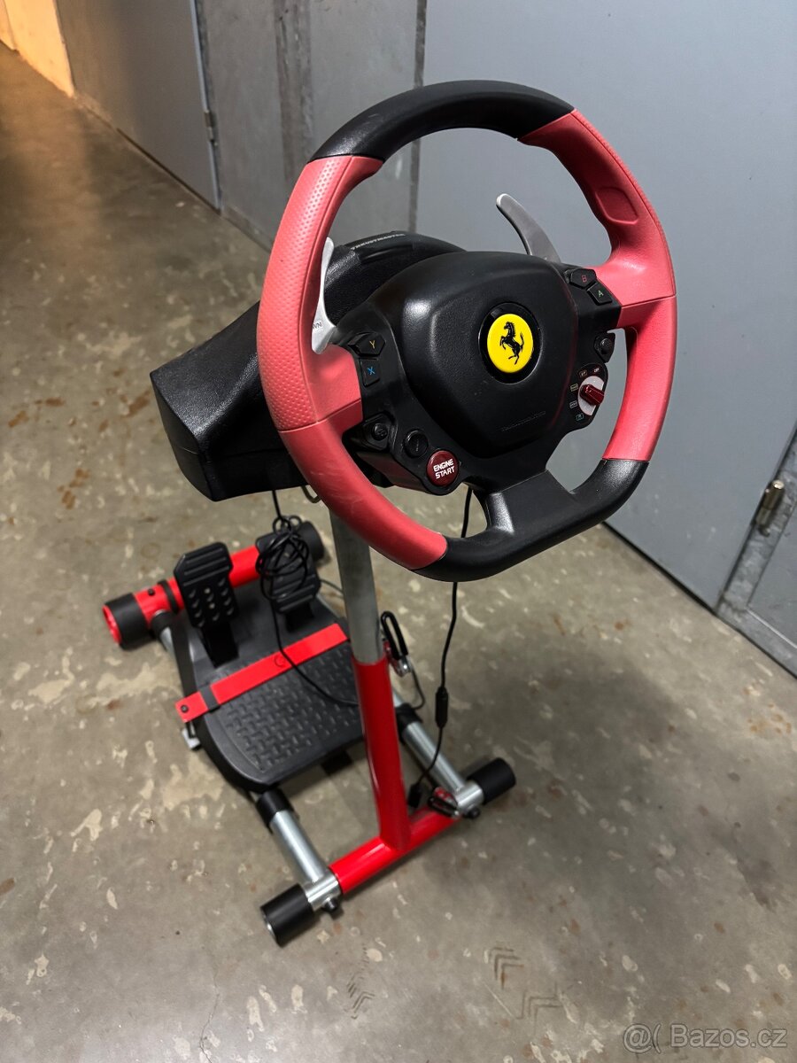 Herní volant Thrustmaster Ferrari 458 Spider + pedály + stoj