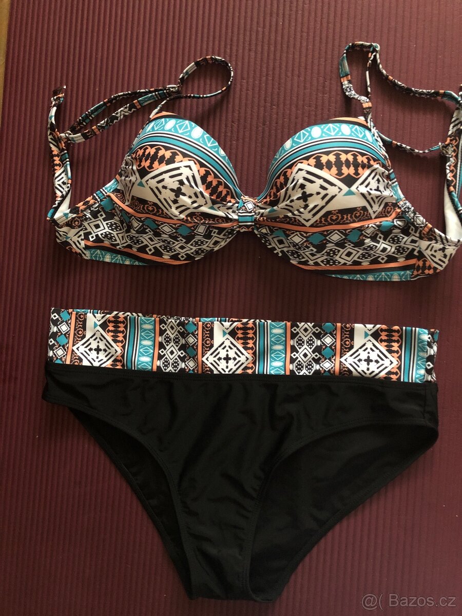 Nové dvojdílné plavky vel.L