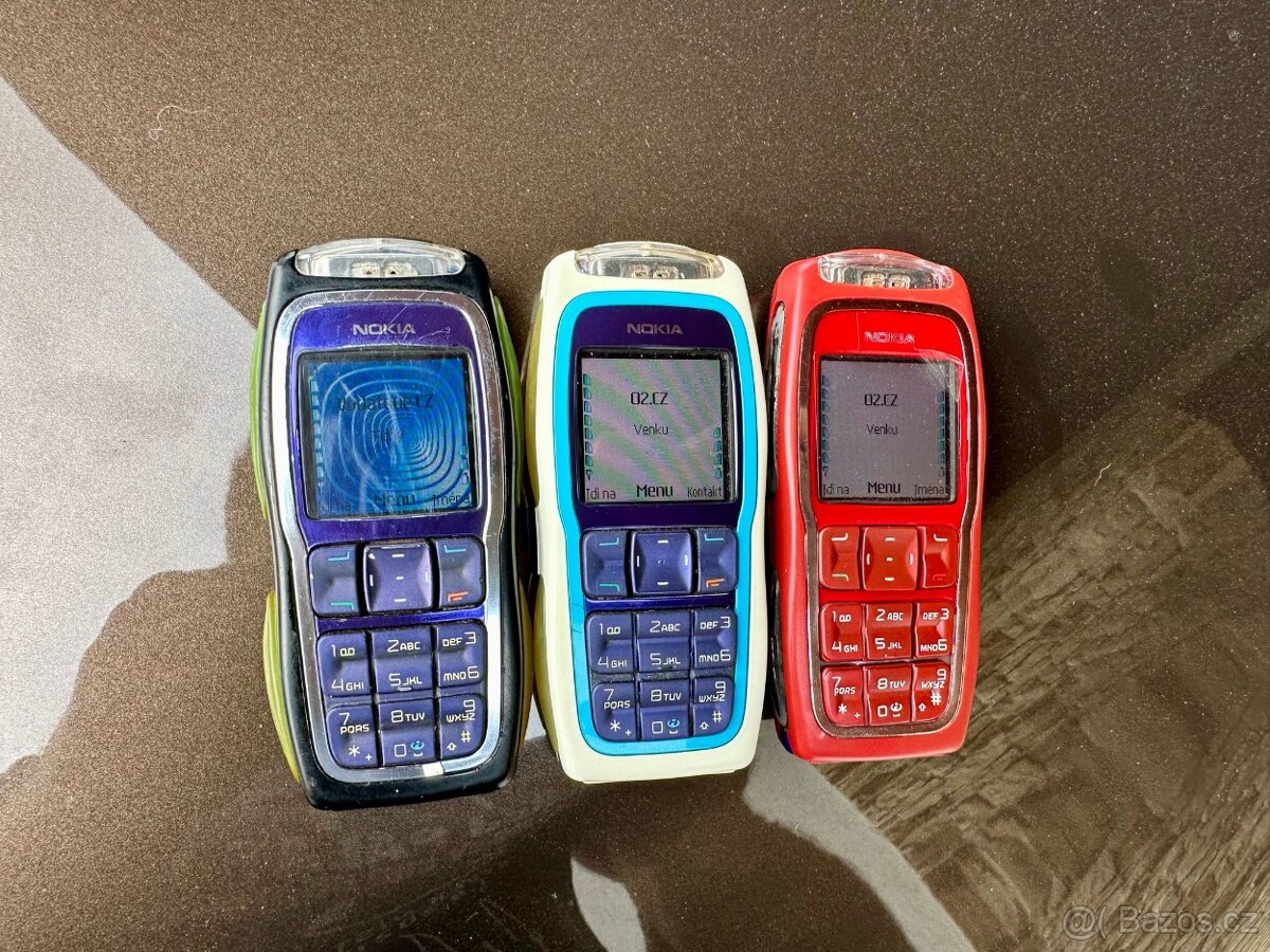 Nokia 3220 ruzne barvy