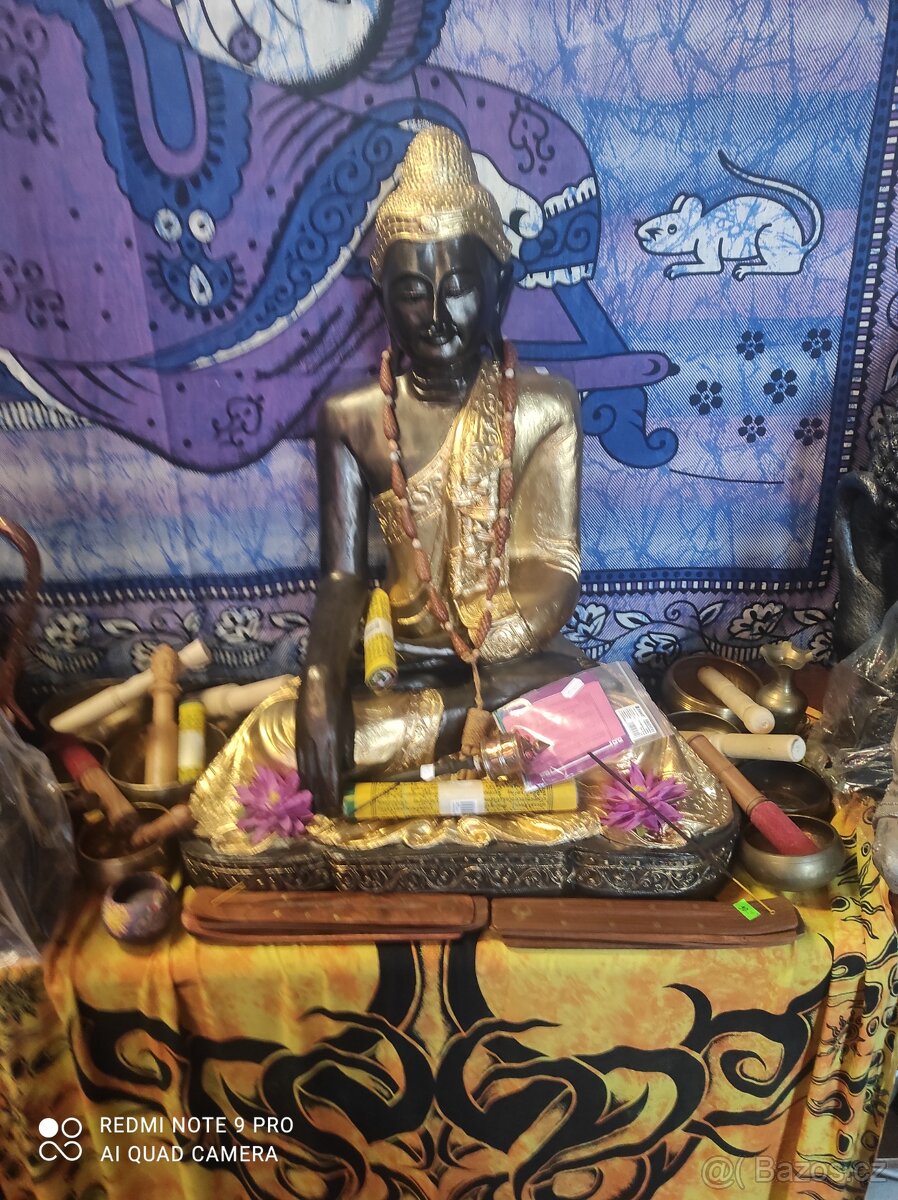 Zlatý Buddha 70cm
