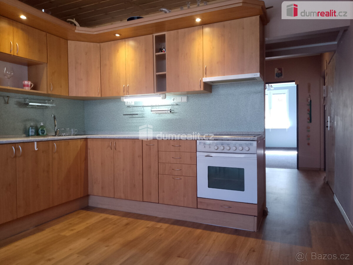 Prodej bytu 2+1, 60 m2, ul. Dukelských Hrdinů, Jáchymov