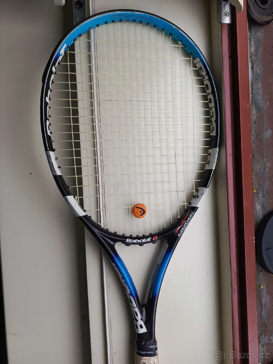 Tenisova raketa babolat pure drive