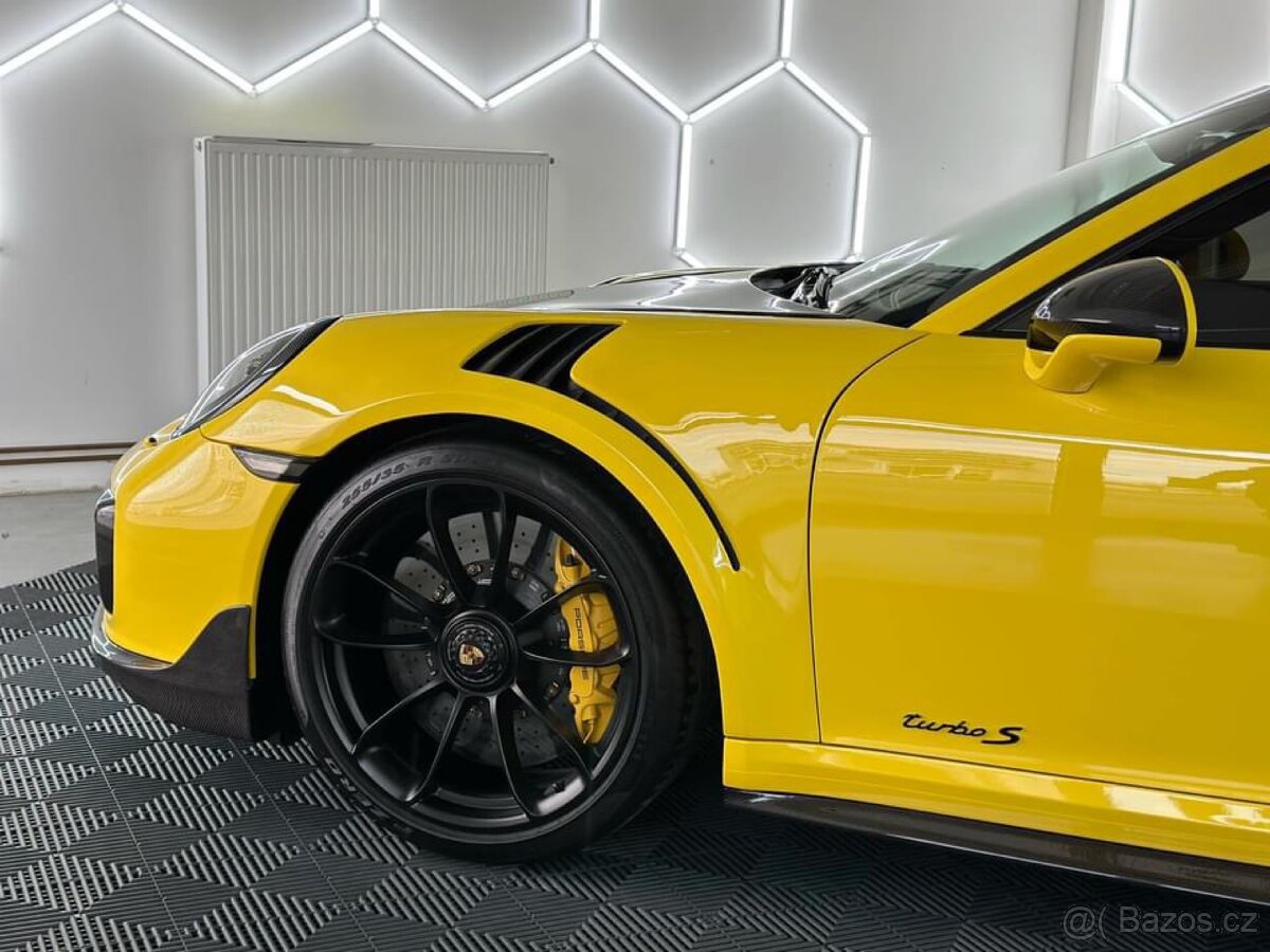 Porsche 911 (991.2)turbo s