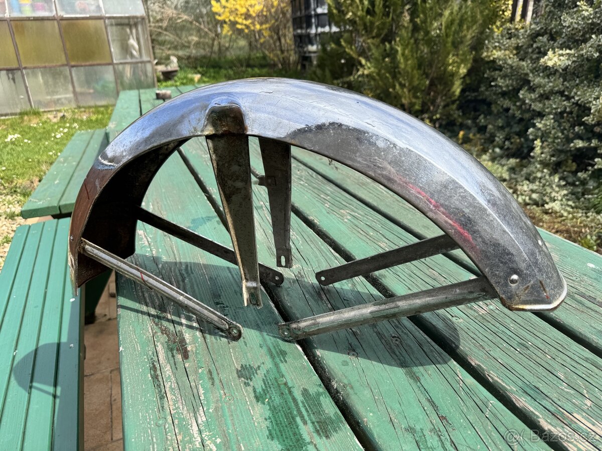 Blatník jawa 634