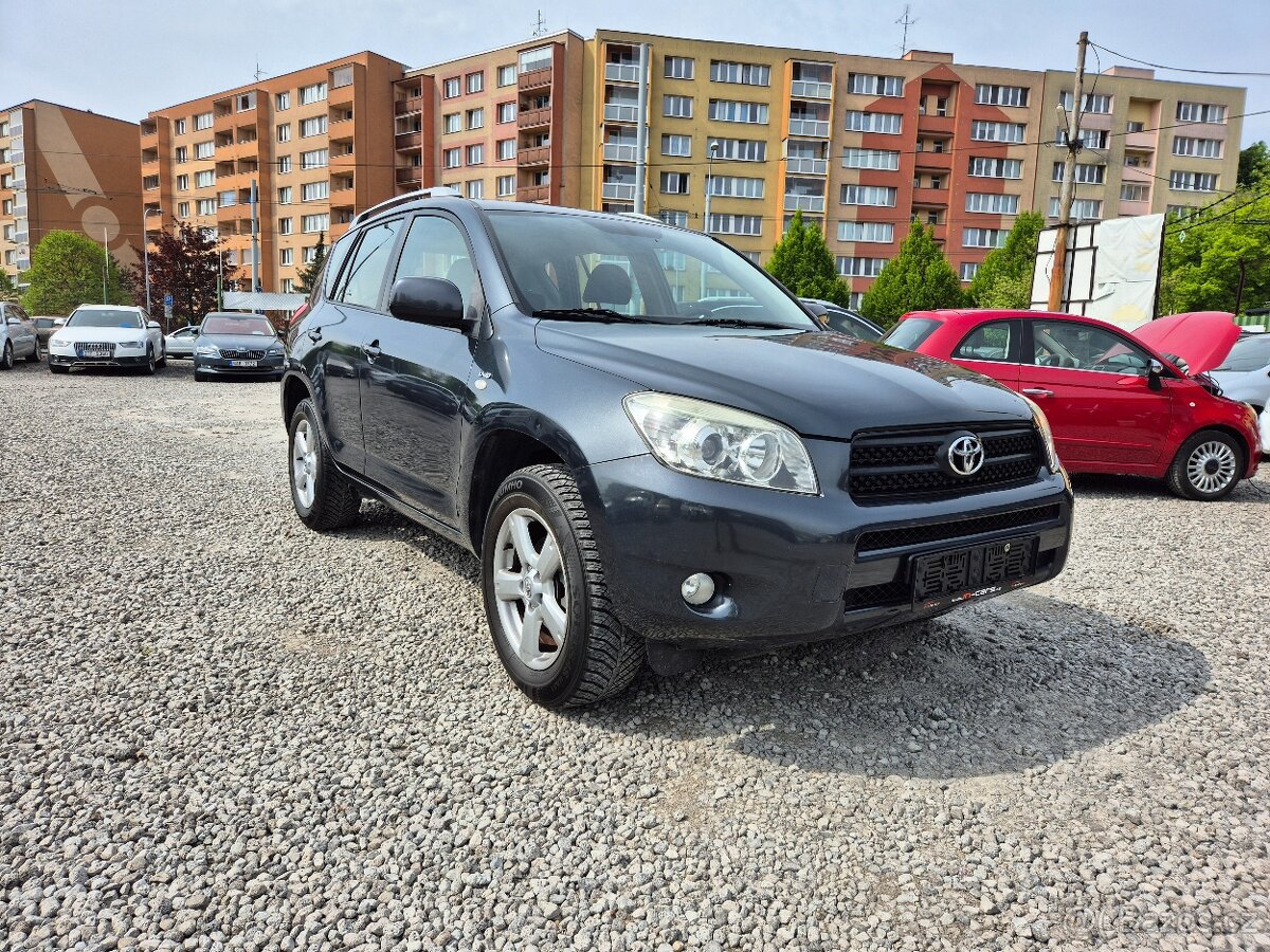 Toyota RAV4,2.2D-4D,100KW,4x4,NEMÁ DPF,BEZ KOROZE,R.V.2007