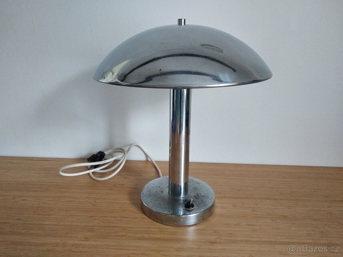 Lampa chrom funkcionalismus Gotwaldovka funkční