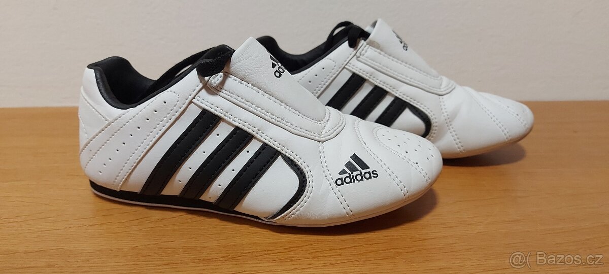 dětské adidas budo boty SM III, bílé vel. US 4