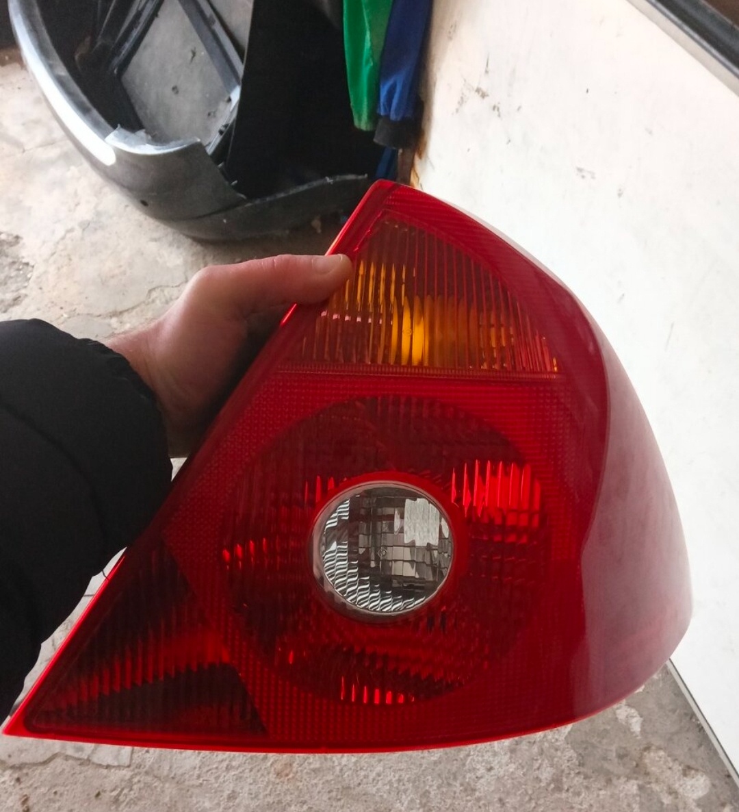 Světlo Ford Mondeo MK3