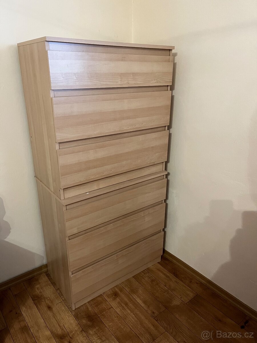 Komoda se šuplíky