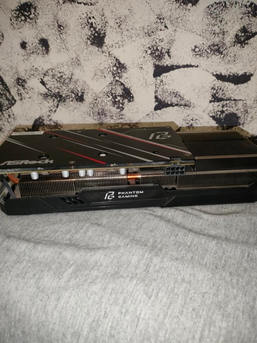 Radeon RX 5600 XT Phantom Gaming D3 6G OC