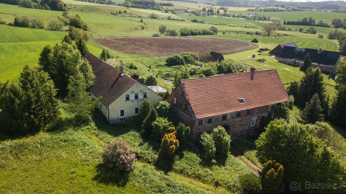 Prodej statku 6938 m² - Šonov