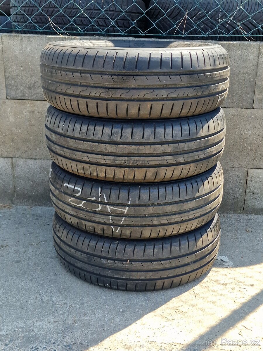 185/60/15 Letní pneu Dunlou Sport Blu Response