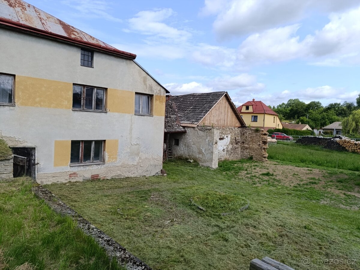 Prodej zemědělské usedlosti 100 m², pozemek 950 m²