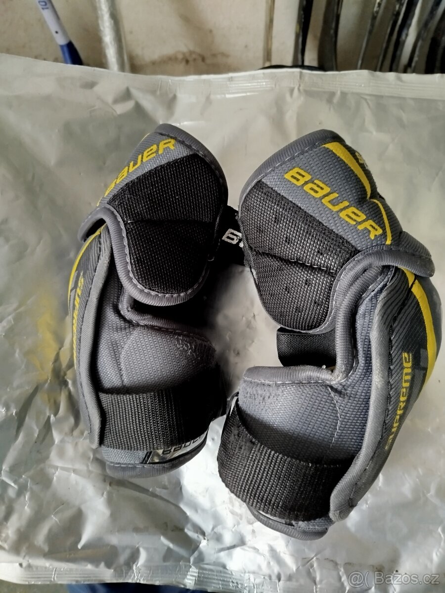 Hokejové lokty Bauer