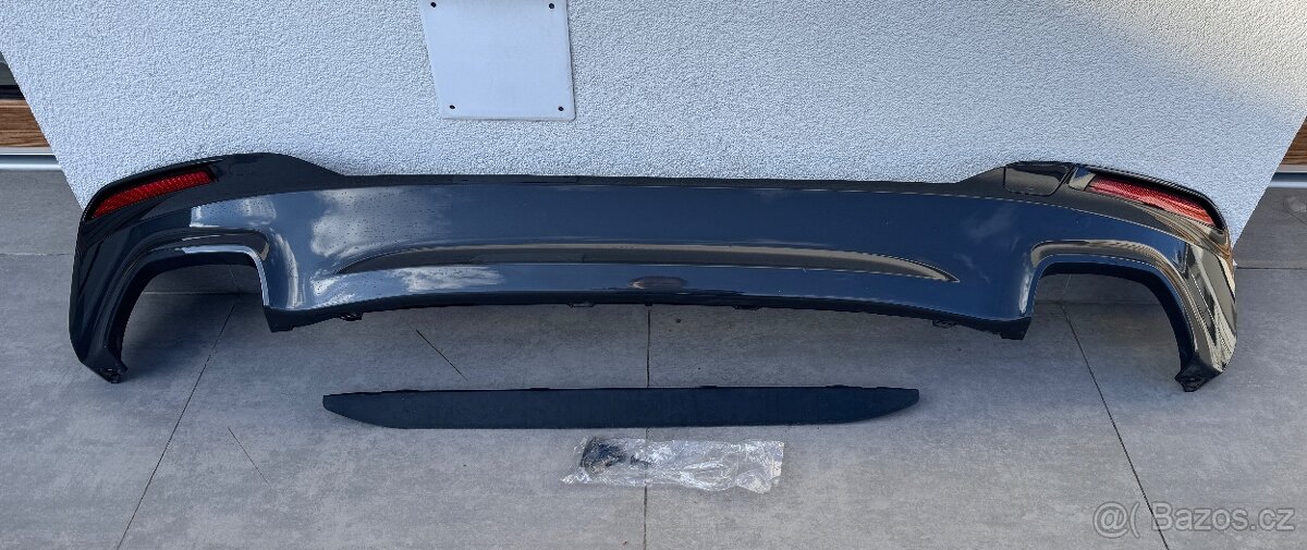 BMW originálni zadní difuzor na G30/G31