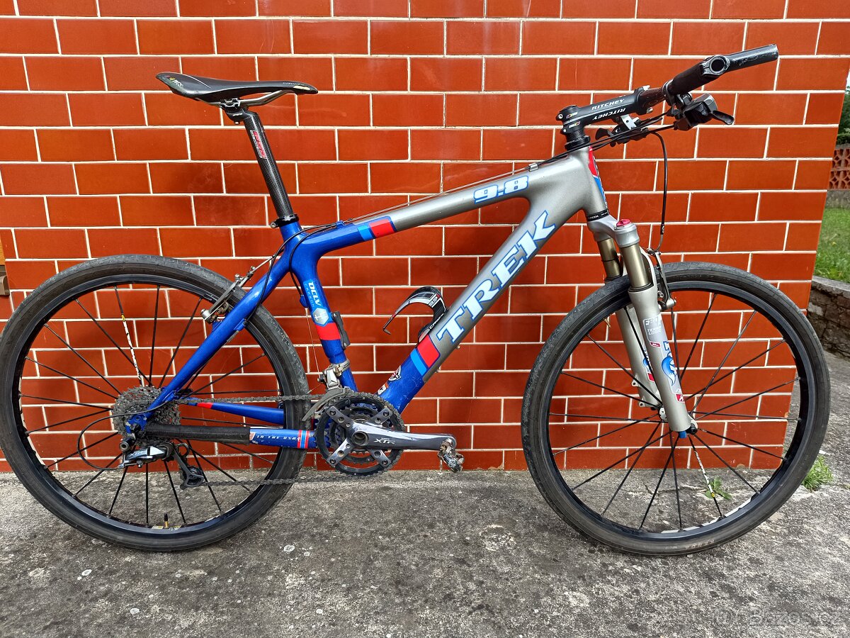 Trek 9.8 OCLV carbon size M 2004