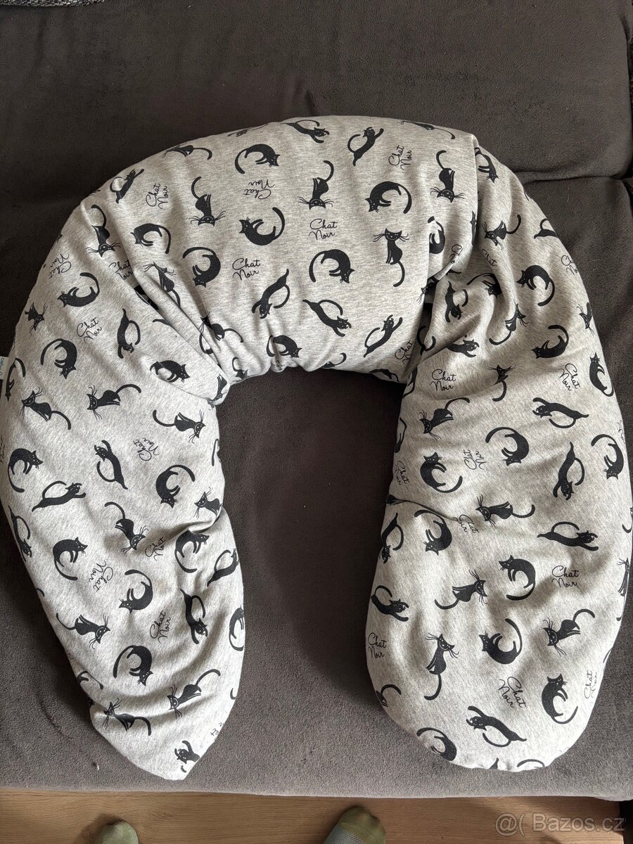 Kojící polštář