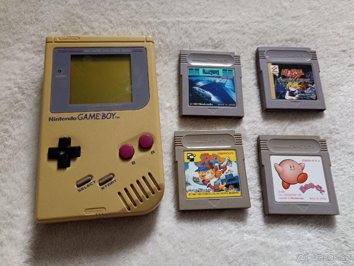 Nintendo gameboy a 4 hry
