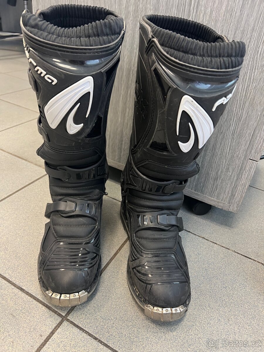 127. Moto boty FORMA TERRAIN EVOLUTION TX černé 42