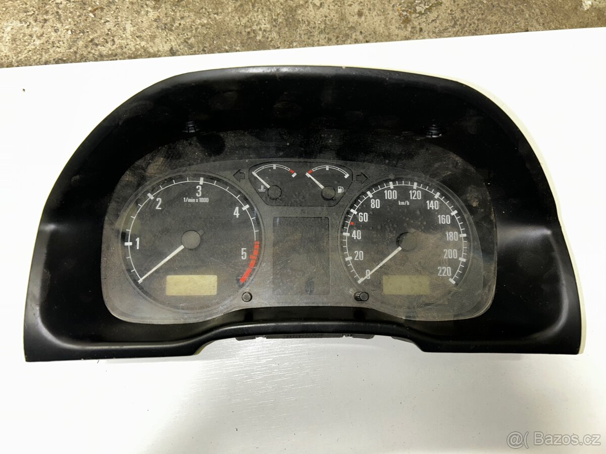 Přístrojový štít VDO – Škoda