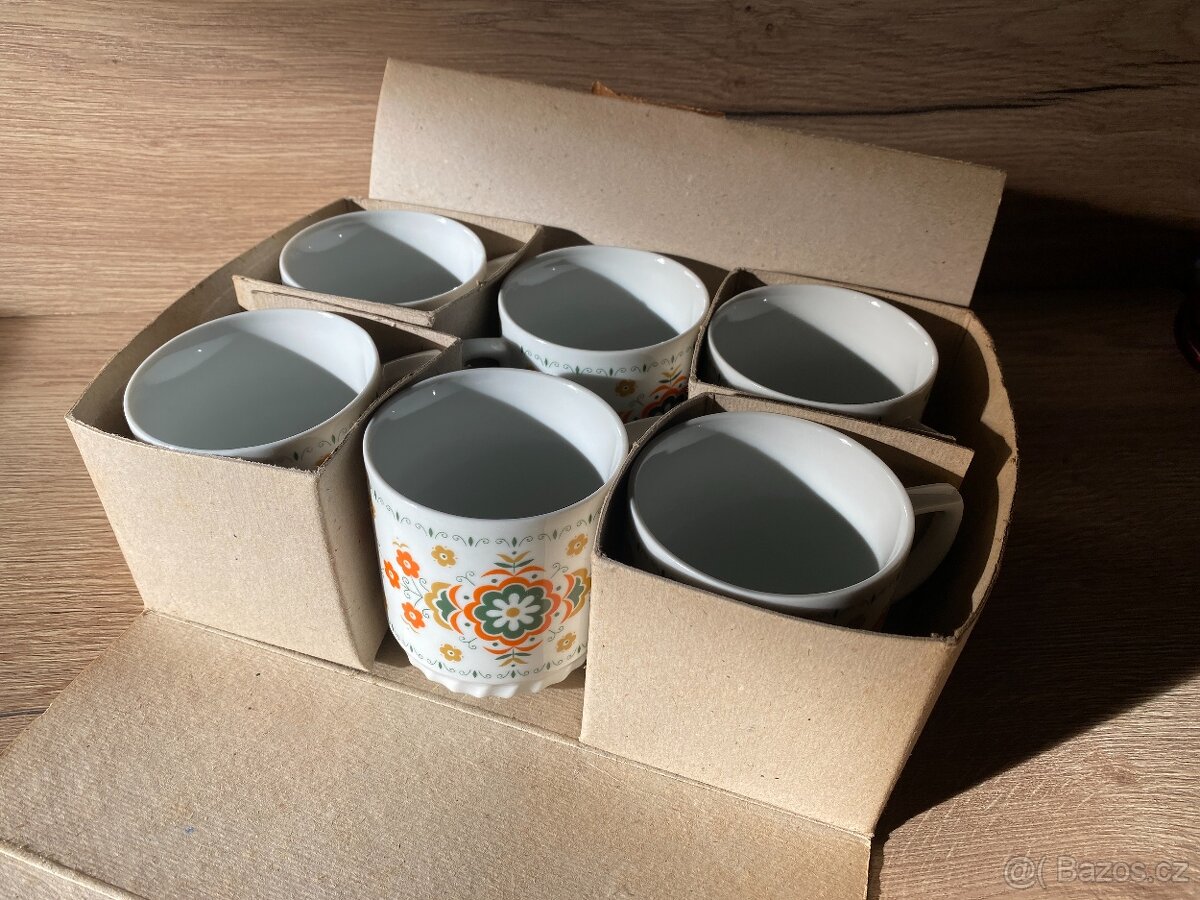 hrnek retro hrnek hrneček sada sběratelských hrnků