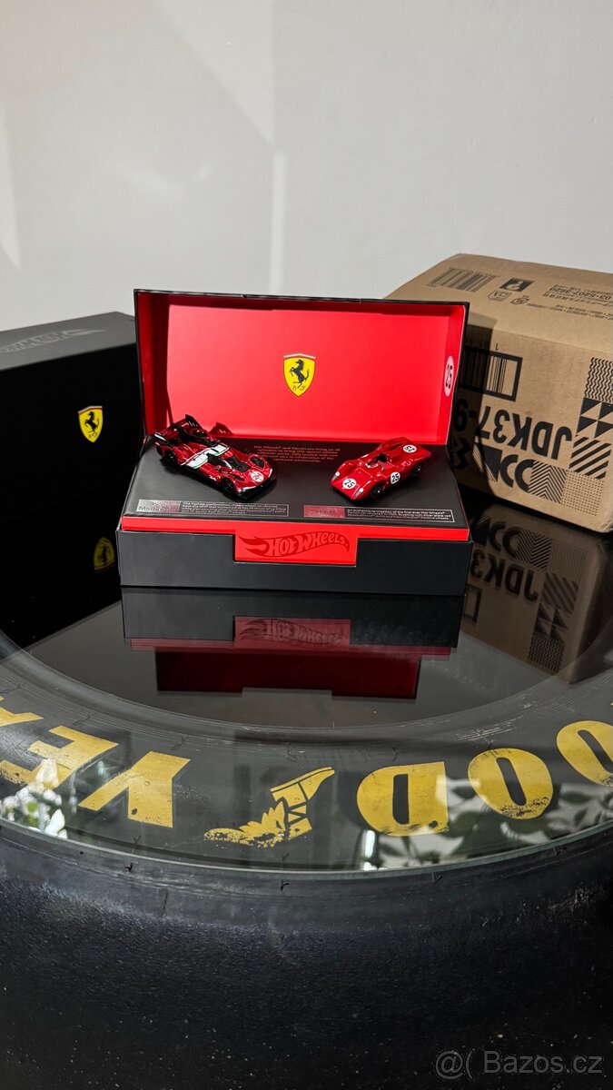 Ferrari x Hot Wheels Heritage set