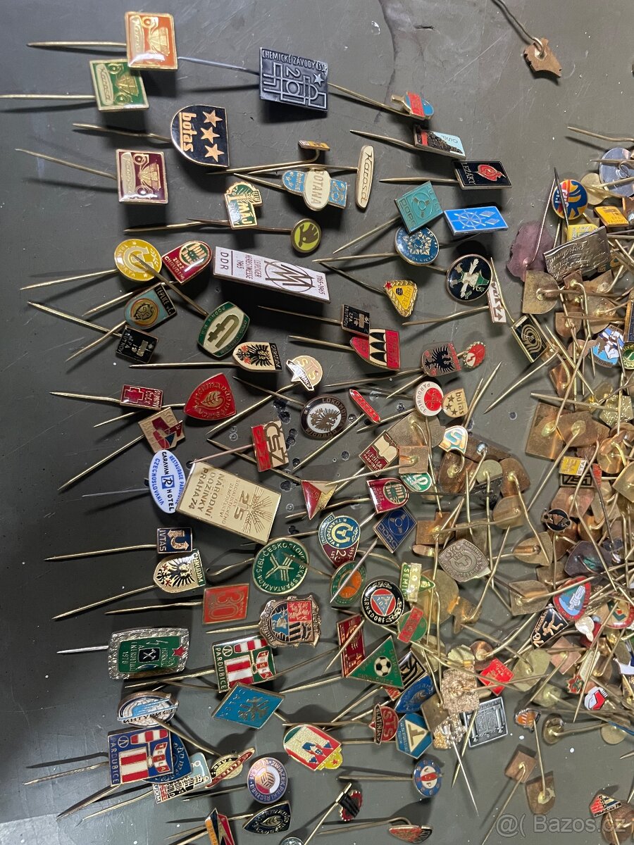 Staré odznaky různé