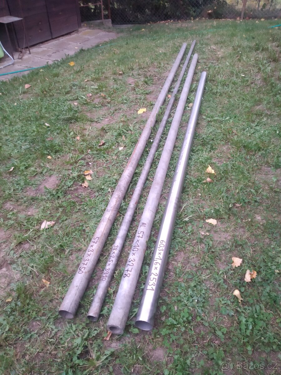 Nerezová INOX trubka, roura. 38mm x 2,5mm x 3910mm