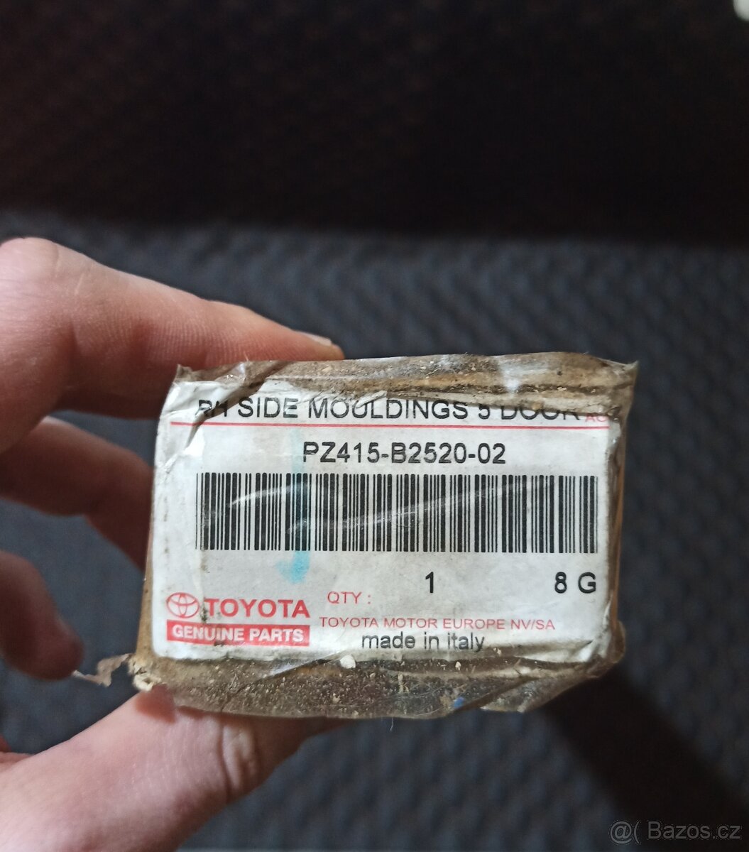 Boční ochranné lišty OEM Toyota Yaris I