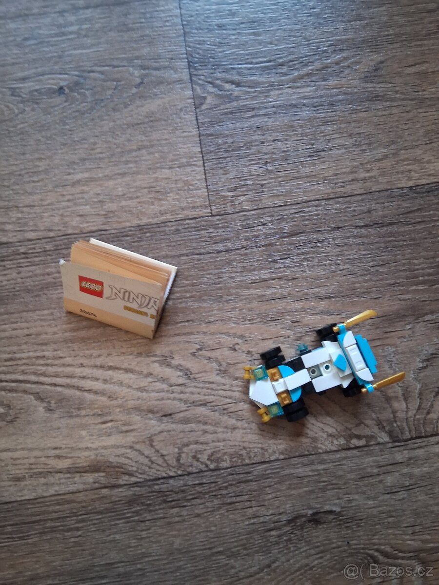 Lego - auto ninjago