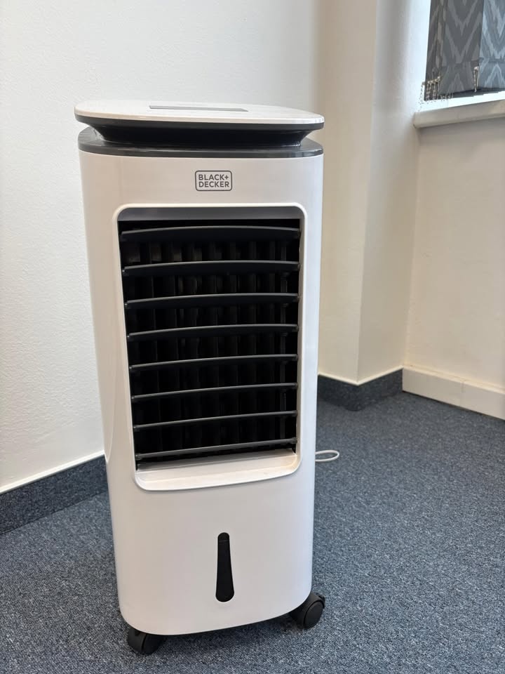 Čistička / zvlhčovač vzduchu Black+Decker BXAC7E