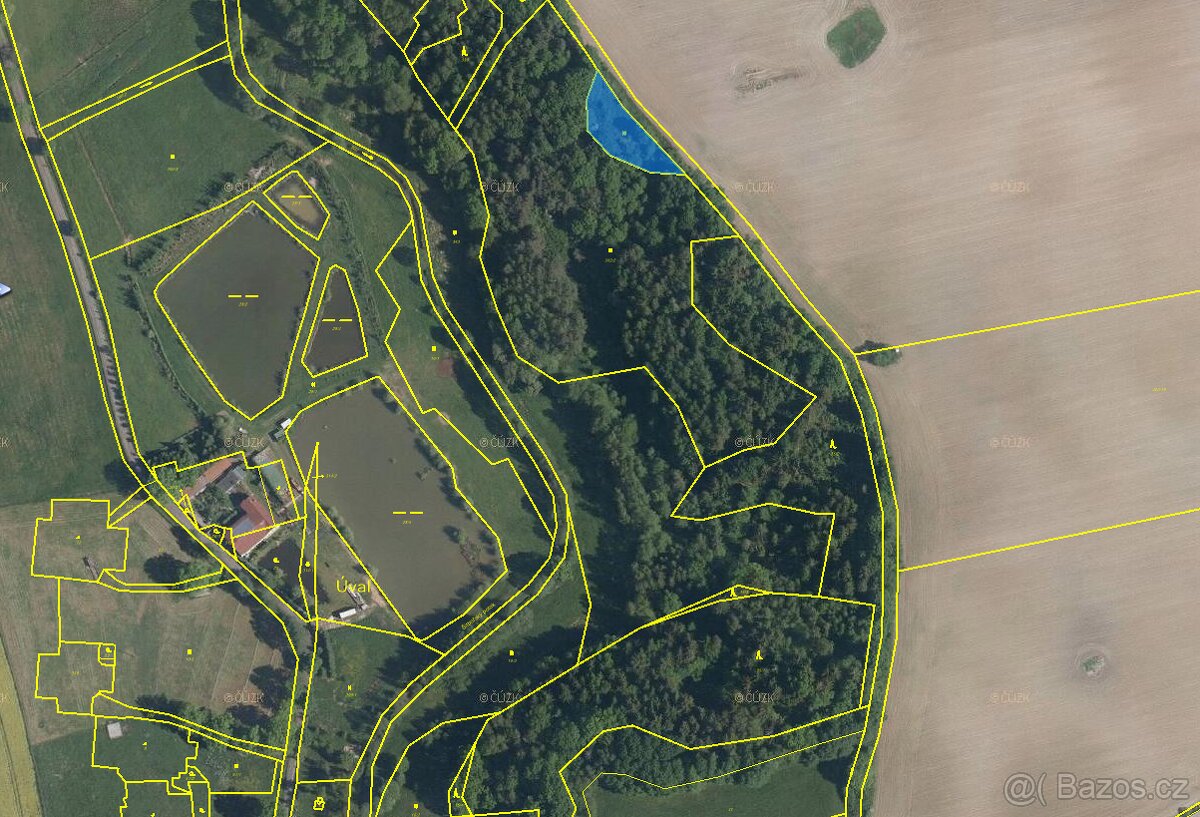 Váš klidný kousek přírody – pozemek 1140 m², Úval u Jesenice