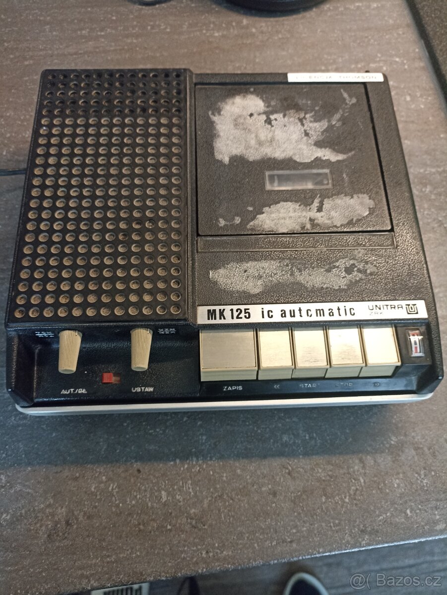 kazetový magnetofon Unitra MK 125 automatic.