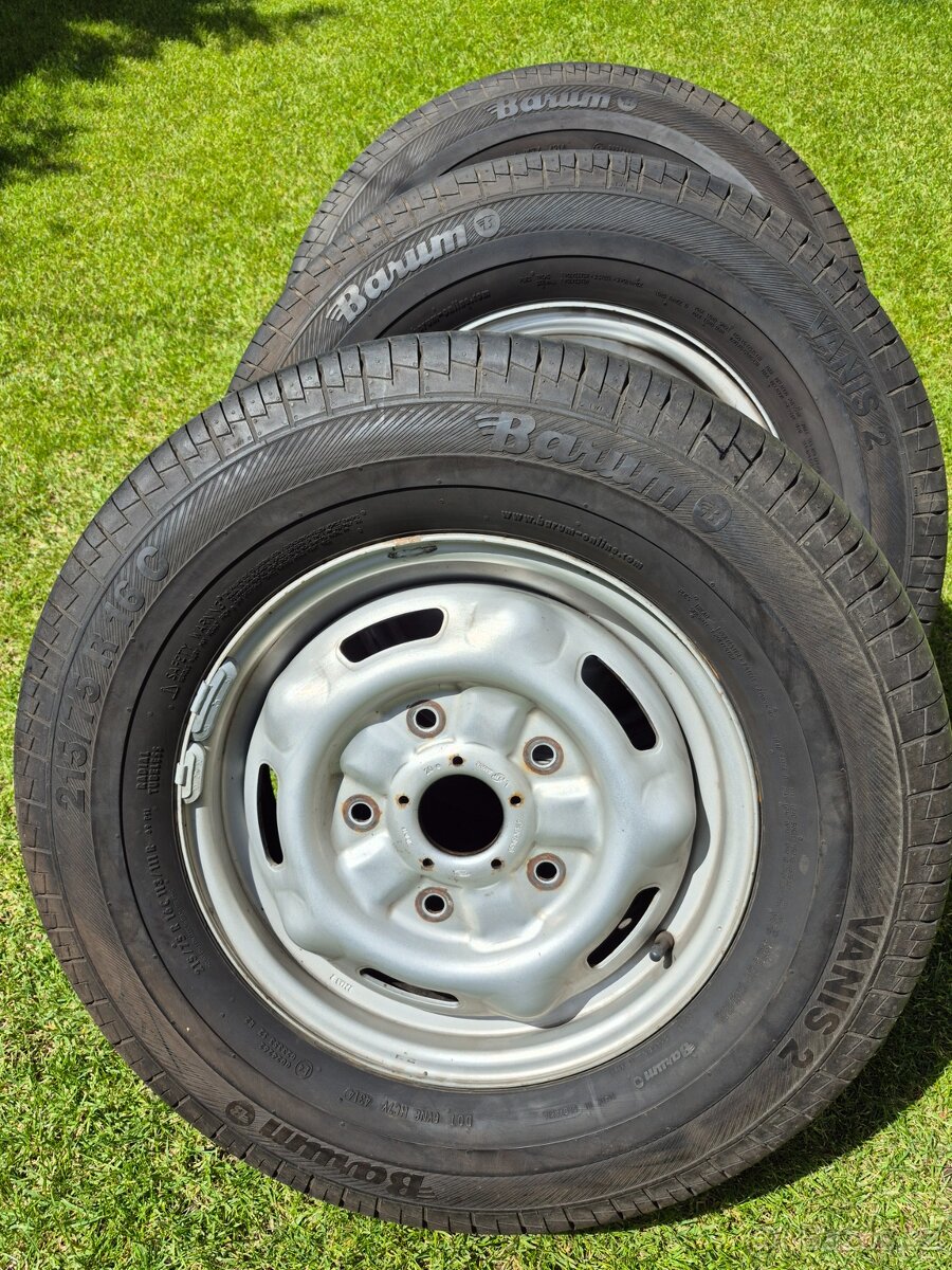 Prodám PNEU + disky na Ford Transit