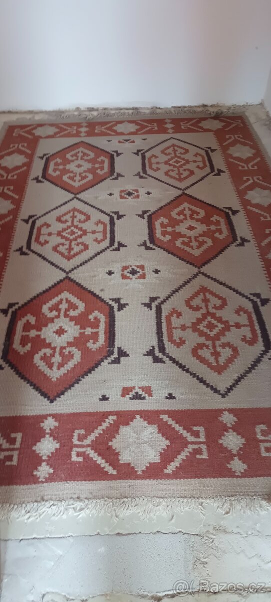 Velký koberec kelim