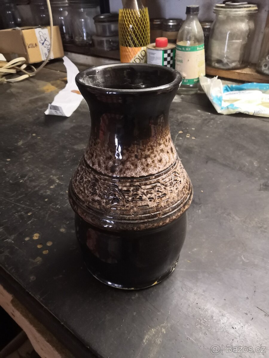 KERAMICKÁ VÁZA (výška 22 cm)