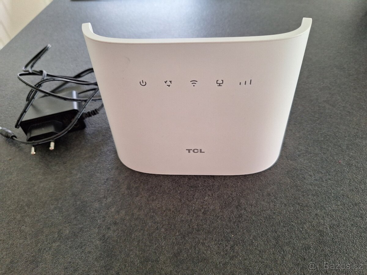 Domácí router - TCL Linkhub HH132