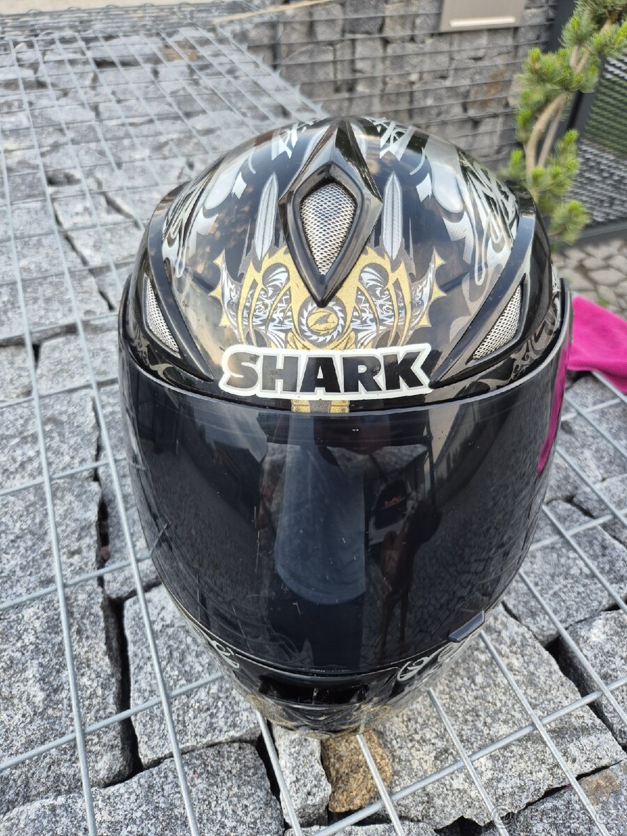 Helma Shark Demon