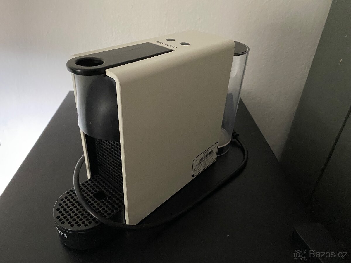 Kapslový kavovar Krups Nespresso
