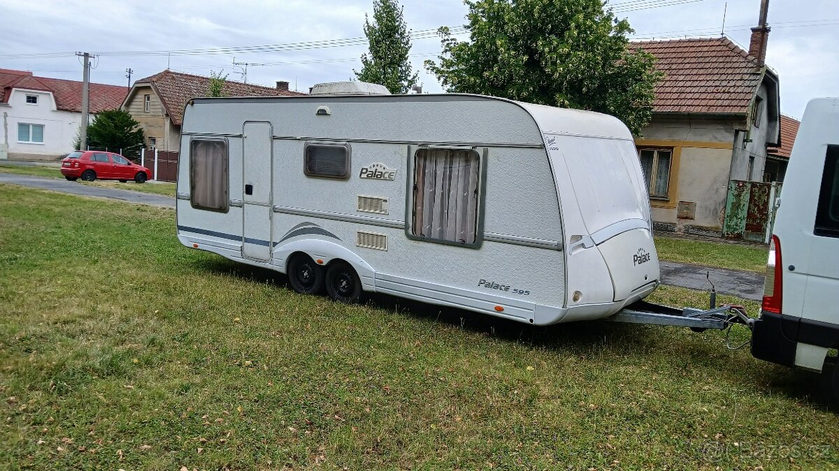 Prodám obytny přívěs karavan tabbert palace