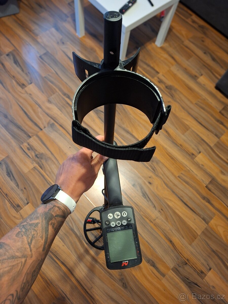 Prodam Equinox 600 v zaruce