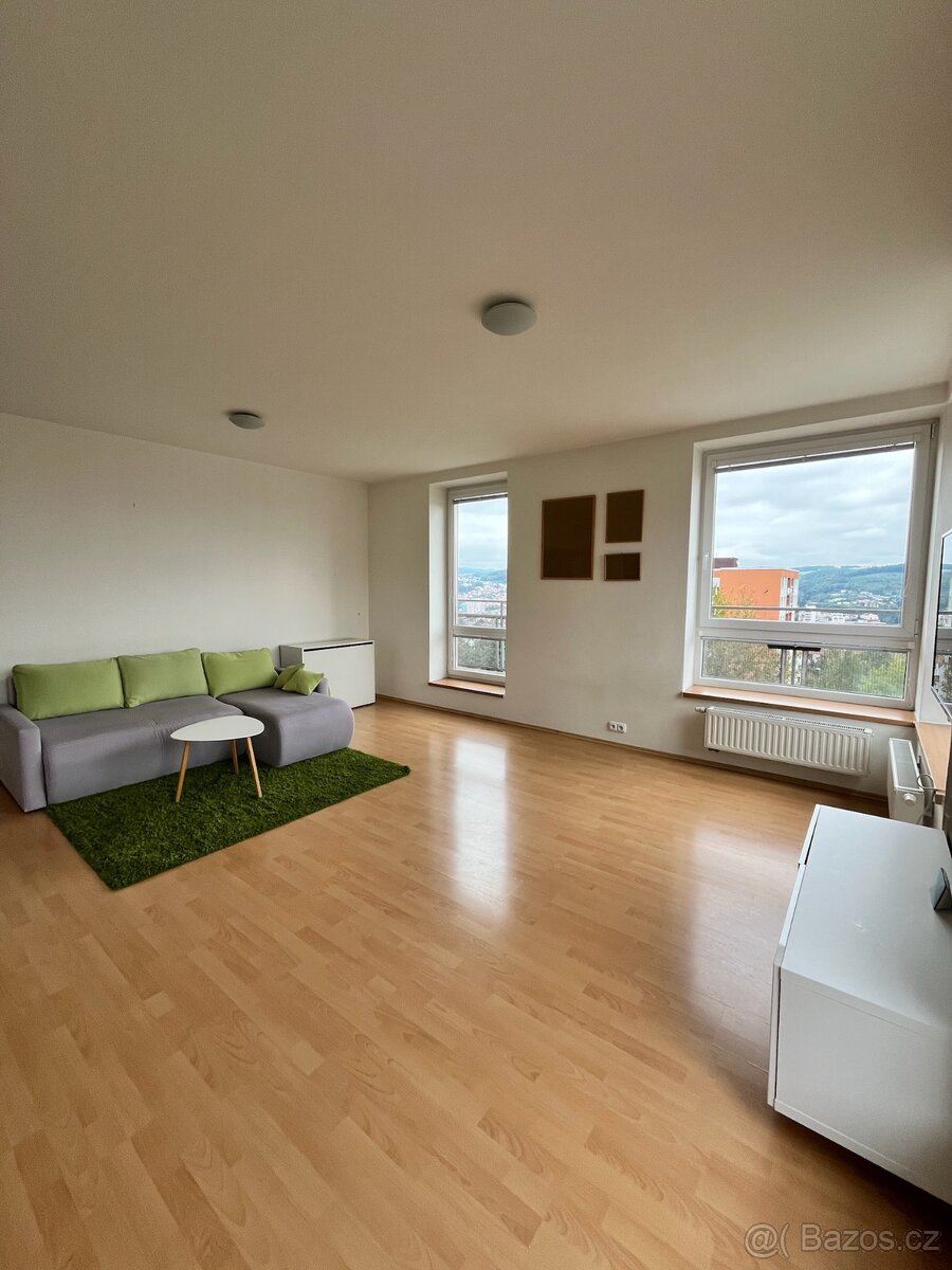 🏡 Pronájem bytu 3+KK, 86 m² – Zlín, Na Honech I